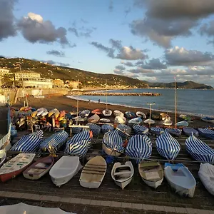 039 - Casa Residenziale A A 5 Minuti Dal Mare Lavagna